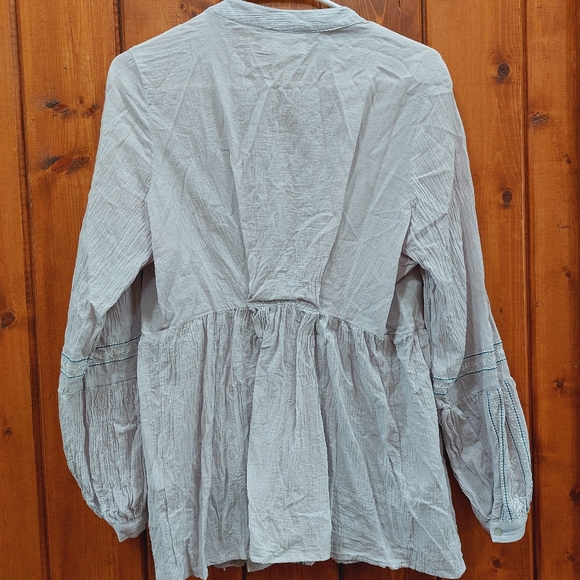 Embroidered Blouse - Picture 5 of 6